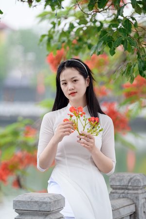 解开女警裤子猛烈进入